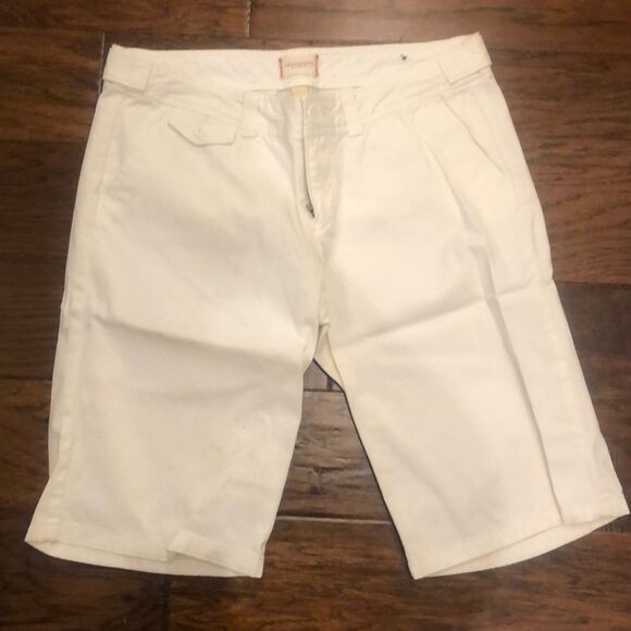 Abercrombie & Fitch Pants - COPY - Abercrombie & Fitch shorts white Bermuda